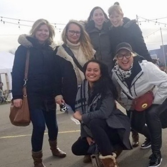 Meet your Posher, Emily - Picture 1 of 1